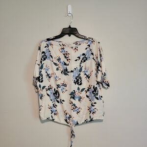 Lucky Brand Woman's Floral Top Size Small